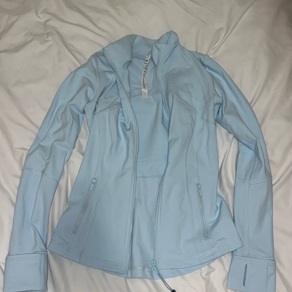 Lululemom define jacket size 6